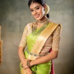 Simple Green Victorian Layered Jewellery Set