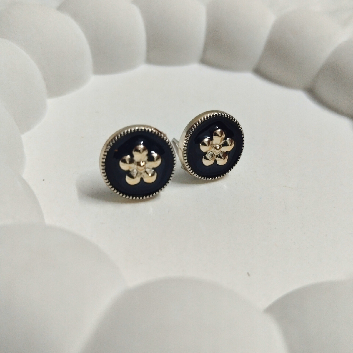 CircleFlower.png Round Floral Stud Earrings - Image 1