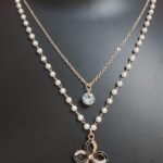 Elegant Double-Layered Flower Necklace