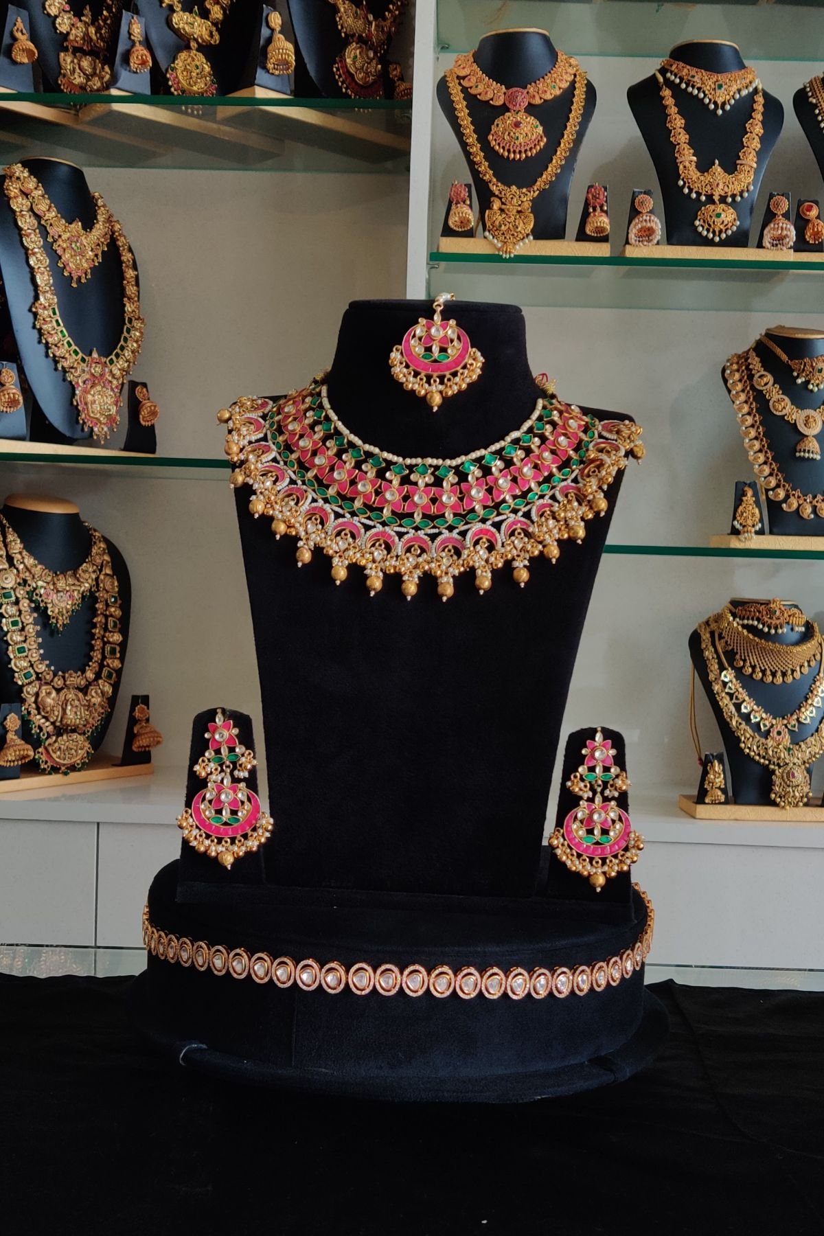 IMG_20241120_132525-1.jpg Jadau Kundan Necklace Set - Image 1