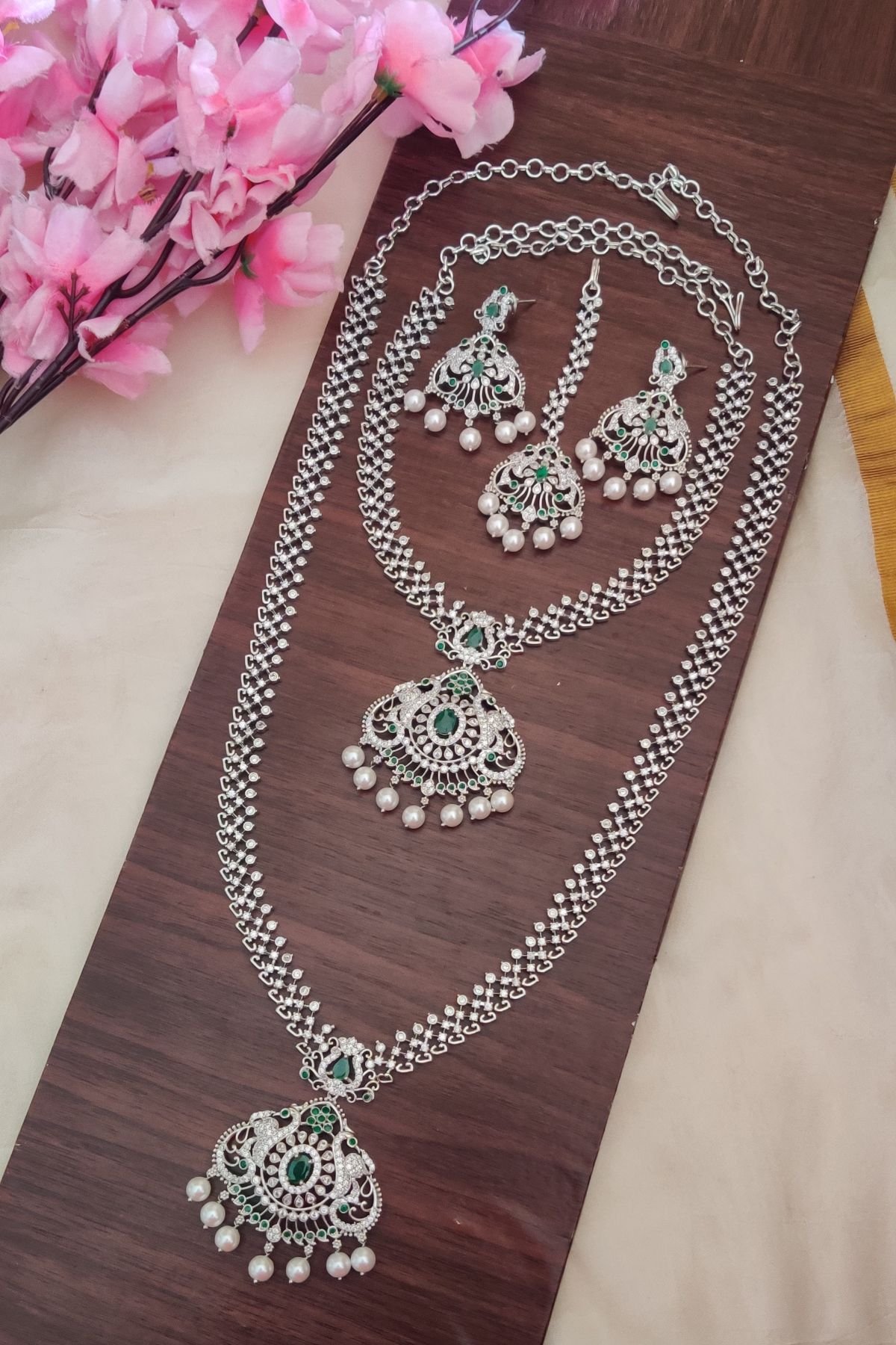 IMG_20250323_154440-1.jpg Ad Green Stone Long Necklace Set - Image 1