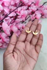 Trending Half Moon Multi Colour Earcuff - Image 2