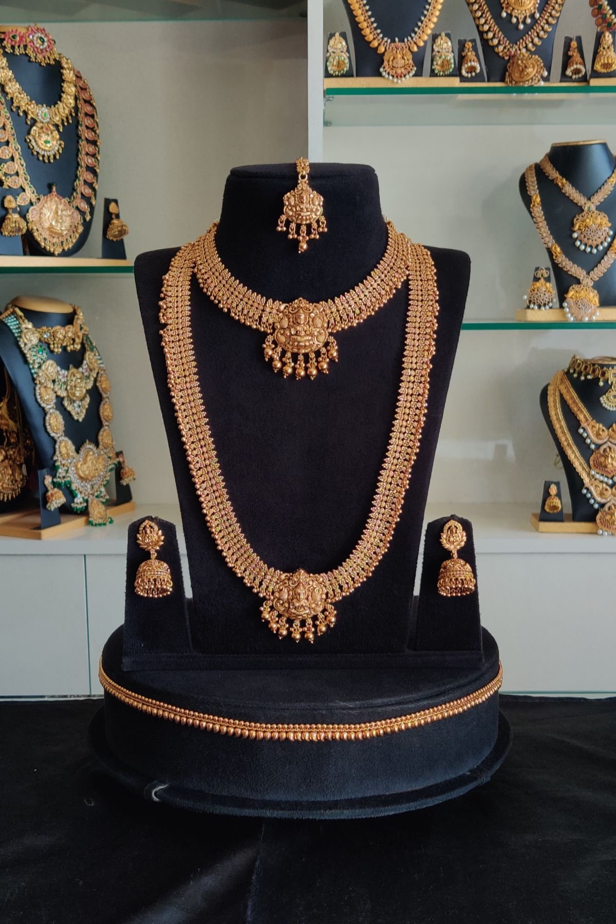 IMG_20260330_134909.jpg-2.jpeg Premium Full Gold Lakshmi Designer Bridal Set - Image 1