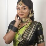 Premium Jadau Kundan Jewellery Set