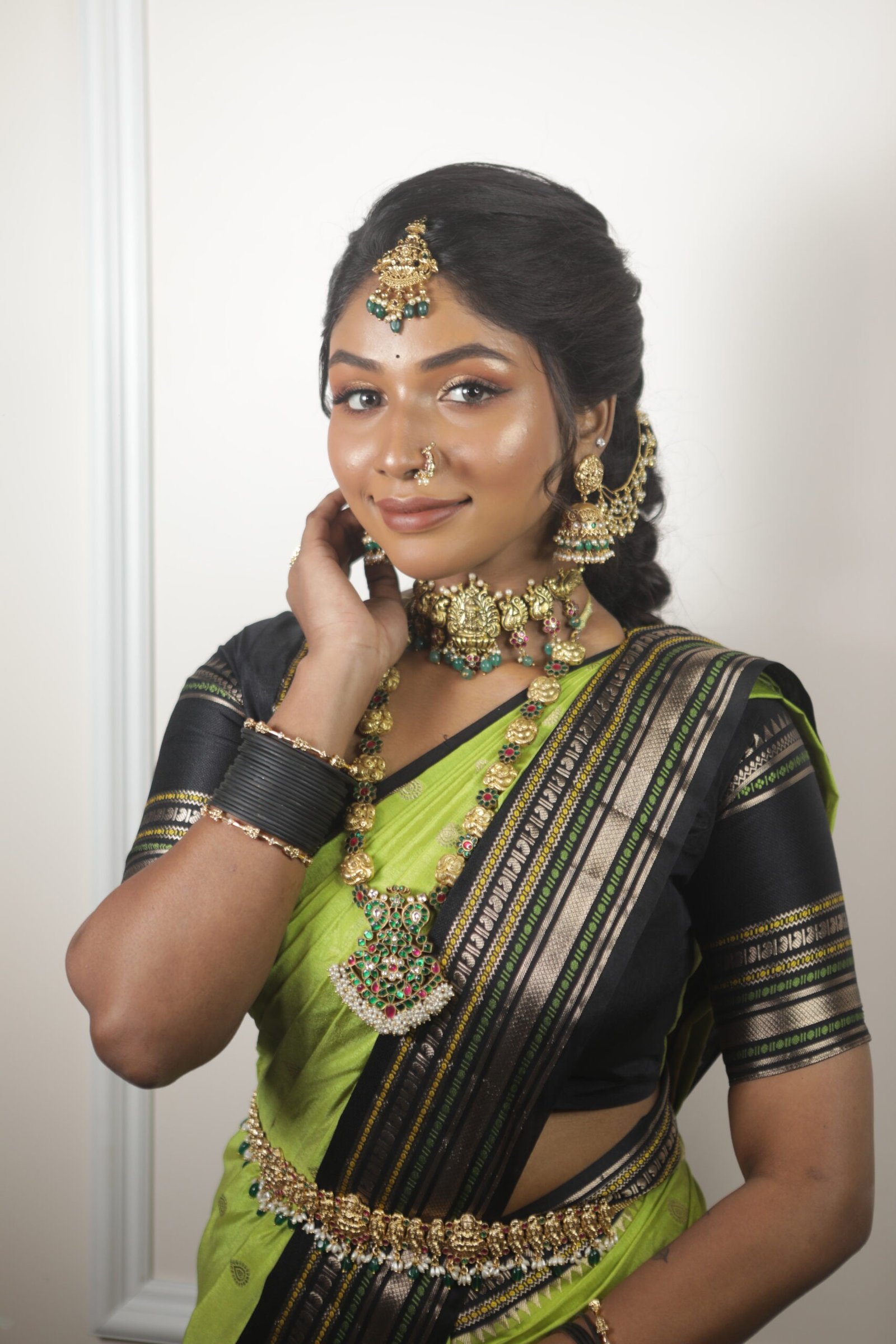 IMG_4066-scaled-1.jpg Premium Jadau Kundan Jewellery Set - Image 1