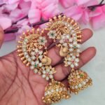 Unique Stone Earcuff Jumkki